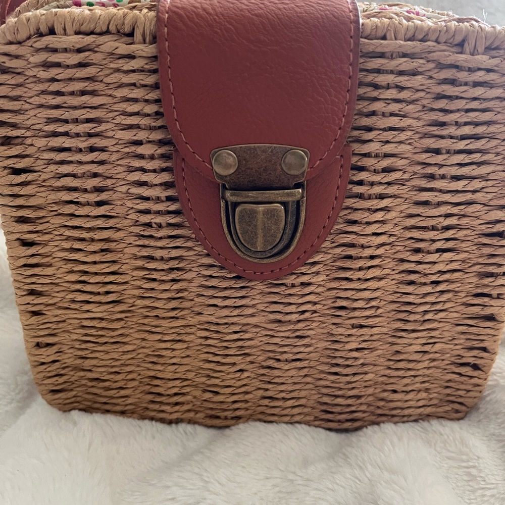 Brown Woven Crossbody Bag - Picture 2 of 4